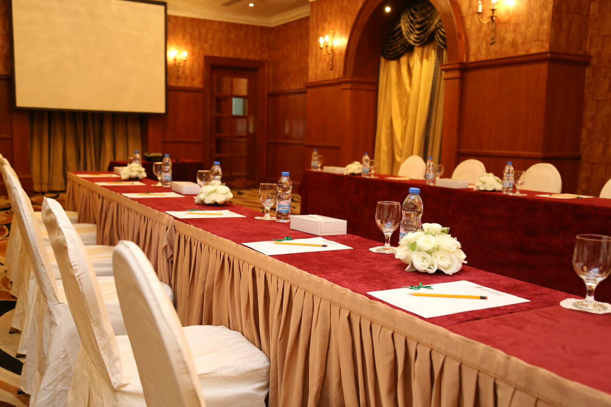 Abjad Grand Hotel Dubaj Kültér fotó